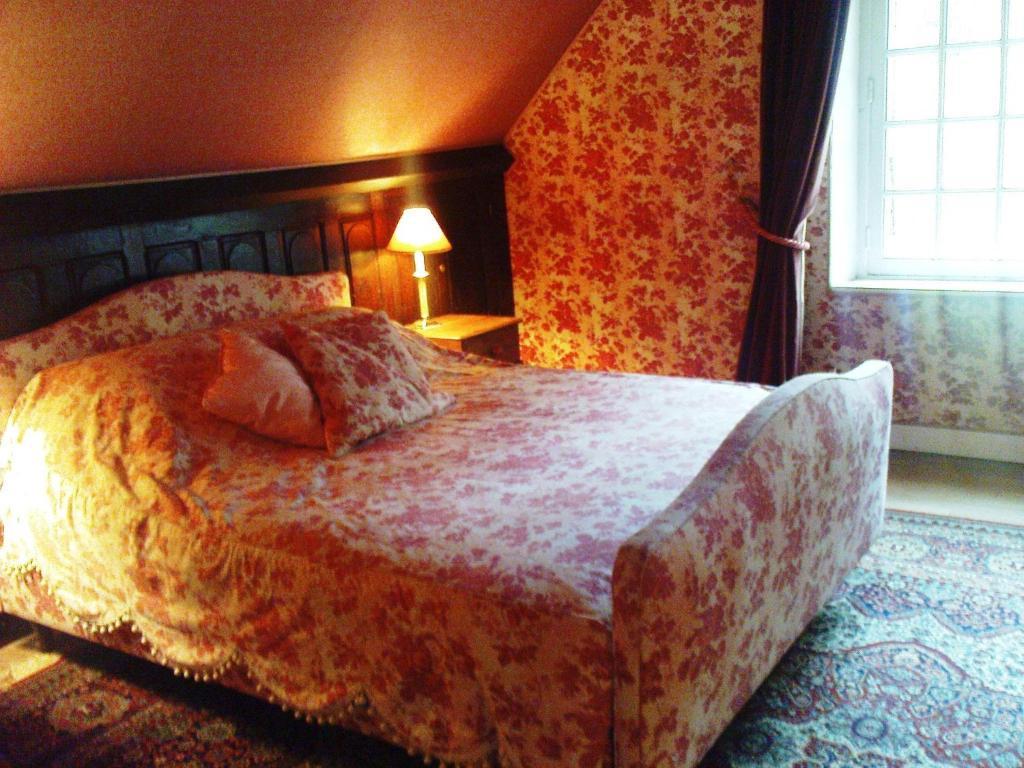 Châteauneuf-la-Forêt La Croix Du Reh B&B 객실 사진